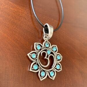 Om hindu religion pendant silver necklace